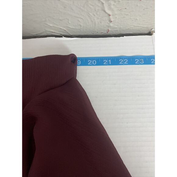 Apt. 9 Women's Burgundy 3/4 Sleeved Sheer Blouse Asymmetrical Hem Size Medium - Picture 4 of 4